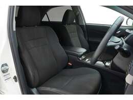 年式を感じさせない無い内装で御座います！マークxならではなシンプルな内装に仕上がっております！！