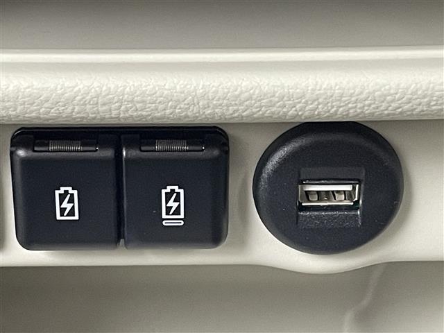 【運転席操作部】快適なドライブを楽しむための機能が装備されています！運転席から触れるので、使いやすいです！除菌プランいれていただくと、さらに清潔で安心していただけます！