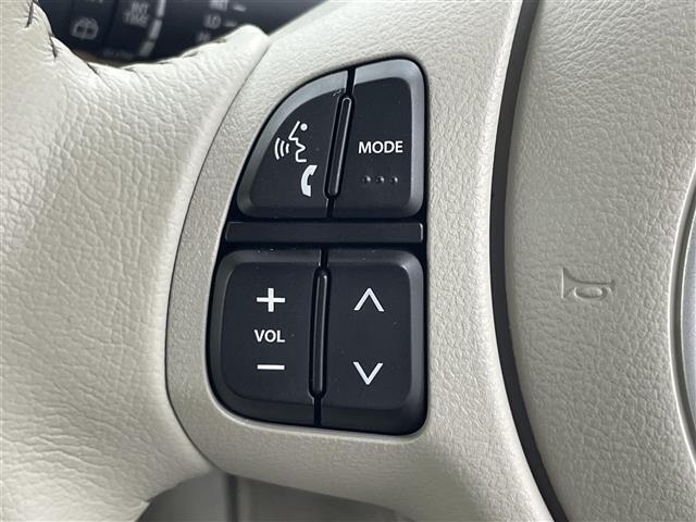 【運転席操作部】快適なドライブを楽しむための機能が装備されています！運転席から触れるので、使いやすいです！除菌プランいれていただくと、さらに清潔で安心していただけます！
