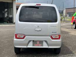 ご覧いただきましてありがとうございます。県外登録納車も承っております！お気軽にお問い合わせください。フリーダイヤル　0120-472-060　《カーセブン四万十店》までお電話を！