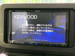 【ナビゲーション】使いやすいナビで目的地までしっかり案内してくれます。各種オーディオ再生機能も充実しており、お車の運転がさらに楽しくなります！！