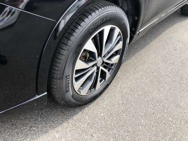 自社認証工場にて、納車前にはベテランの整備士がしっかり整備をしてお渡し致します。ご購入後のアフターもございますので、お気軽にお申し付けください♪