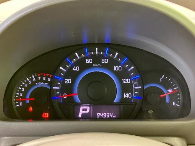 WECARSの展示場では実際に見て、触ってお車をお選びいただけます！知識の豊富な営業スタッフが様々なカーライフをご提案いたします！