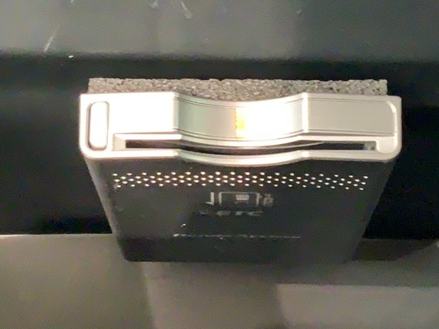 いまや快適なカーライフに欠かせないETCが付いています。
