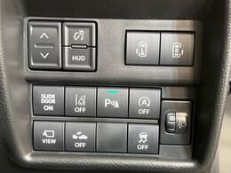 【スズキ　デュアルセンサーブレーキサポート】走行中に前方の車両等を認識し、衝突しそうな時は警報とブレーキで衝突回避と被害軽減をアシスト。より安全にドライブをお楽しみいただけます。