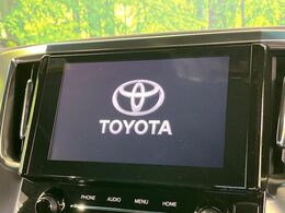 【純正ナビ】人気の純正ナビを装備。オーディオ機能も充実しており、Bluetooth接続すればお持ちのスマホやMP3プレイヤーの音楽を再生可能！毎日の運転がさらに楽しくなります！！