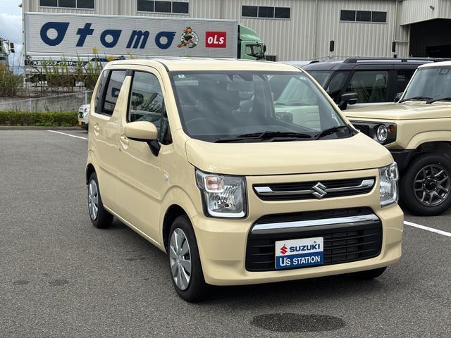 大きなフロントガラスで視界広々。従来の【ハロゲンヘッドランプ】です。