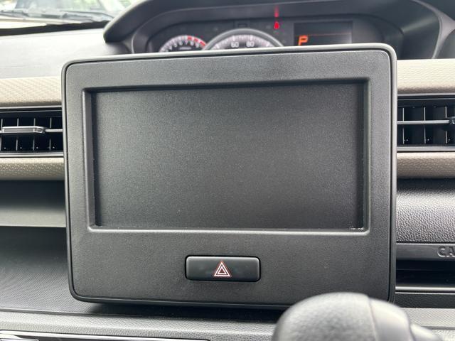 オーディオレス仕様になっておりますので、お好みのカーナビやCDデッキなどをお選び頂けます。