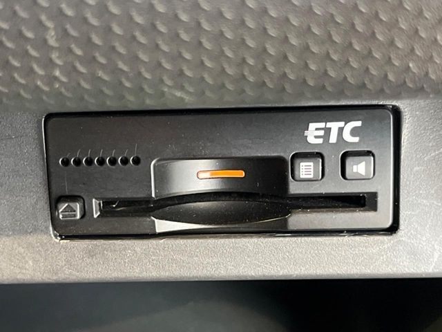 【ETC】高速道路の料金所をストレスなく通過！話題のスポットやサービスエリアに多い「スマートIC」利用時は必須のアイテムです。当店でセットアップを実施、ご納車当日からすぐにご利用いただけます！