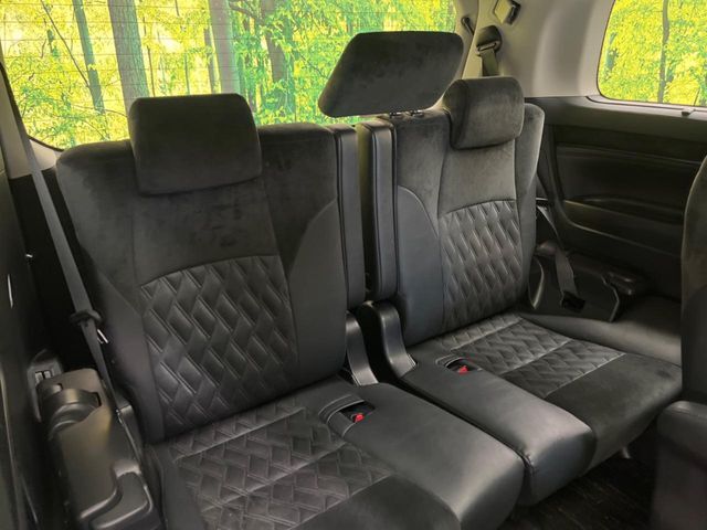 ☆全国のネクステージからお取り寄せが可能※！遠方の店舗に展示してあるクルマが気になる場合も、最寄りの店舗でご覧いただくことが可能です！是非私たちに要望をお聞かせください！※別途費用