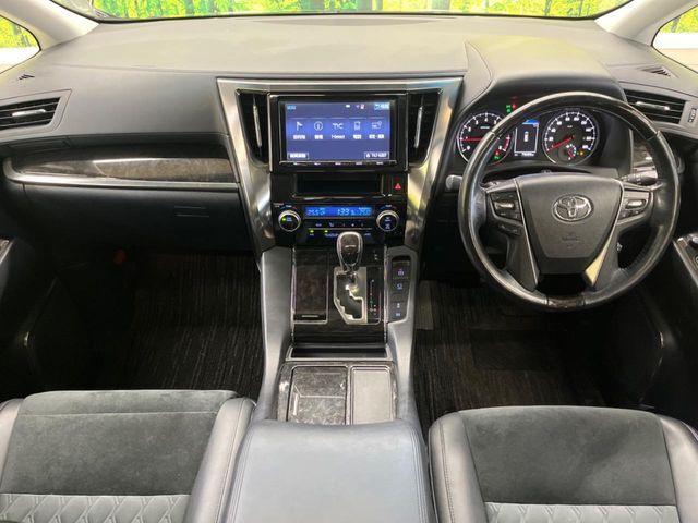 グループ総在庫数約30，000台！！全国の系列店からメーカー・車種問わずご紹介出来るので、あなたにピッタリのお車が見つかるはずです♪まずはお問い合わせ下さい☆