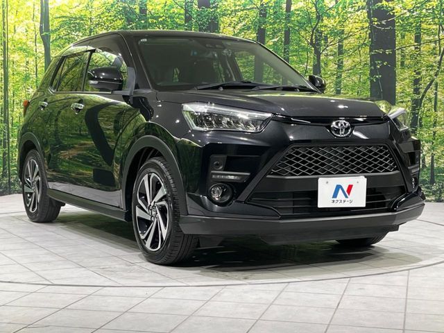 大好評のボディコーティング「弾スプラッシュコート」もご納車までに施工可能。通常のガラスコートと異なる、耐久年数6年の無機質ガラスコーティングが、ボディをキレイな状態に保ってくれます。