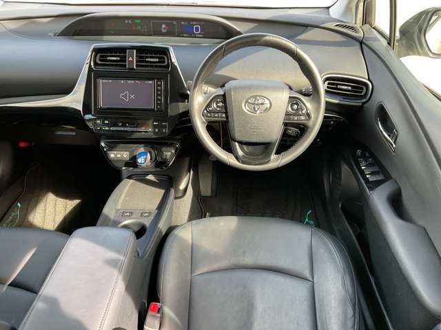 操作しやすいインパネ廻りです