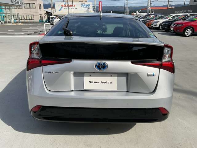 後席周りはプライバシーガラス仕様です。