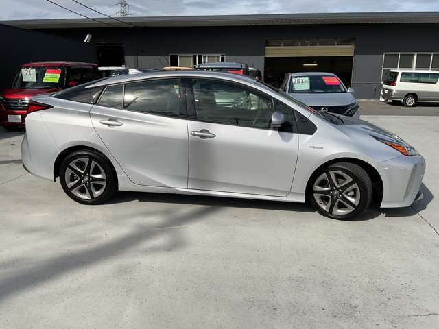 サイドビューです。