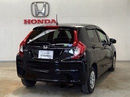 Honda認定中古車 U-Selectは3つの安心をお約束します。　1　Hondaのプロが整備した安心。 2　第三者機関がチェックした安心。　3　購入後もHondaが保証する安心。
