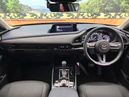 グループ総在庫数約30，000台！！全国の系列店からメーカー・車種問わずご紹介出来るので、あなたにピッタリのお車が見つかるはずです♪まずはお問い合わせ下さい☆