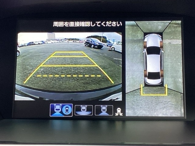 ☆バックカメラ☆駐車の際はバックモニターがサポートしてくれますので安心ですね♪