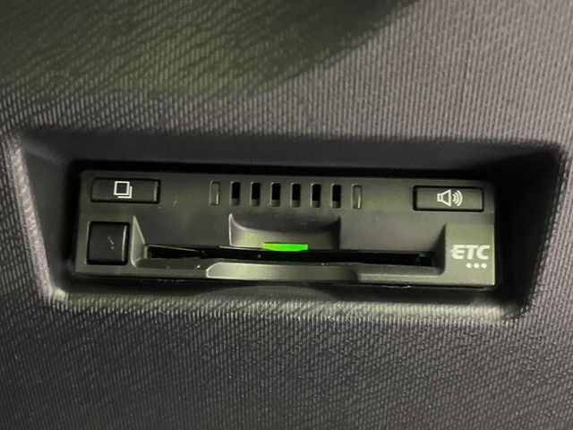 【ETC】高速道路の料金所をストレスなく通過！話題のスポットやサービスエリアに多い「スマートIC」利用時は必須のアイテムです。当店でセットアップを実施、ご納車当日からすぐにご利用いただけます！