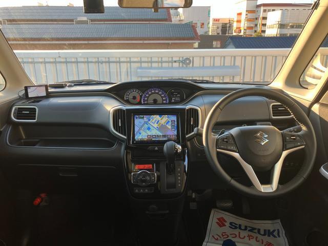 ブラック基調のカラーセンターメーター！クールなインパネ！運転席側に【インパネアッパーボックス】増設。