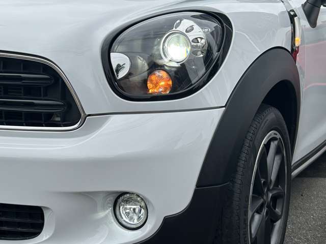 フォグランプも付いておりますので、視界が悪い時でも安心です！