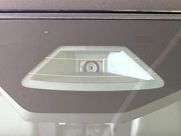 【スズキ　セーフティサポート】走行中に前方の車両等を認識し、衝突しそうな時は警報とブレーキで衝突回避と被害軽減をアシスト。より安全にドライブをお楽しみいただけます。