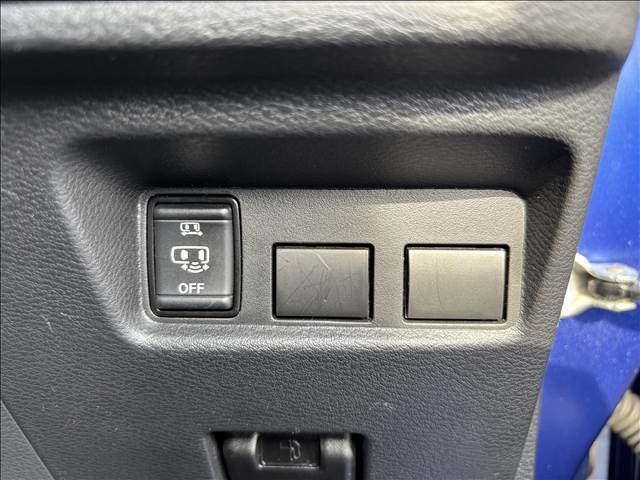 ご納車後も安心、安全なお車にお乗りいただく為にお得な保証パックもご用意しております。軽スマイルは、ご成約から納車後までお客様の大切なお車のサポートをさせていただきます！