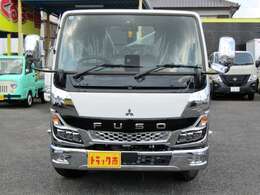 3000ccのディーゼルエンジンに5MTを搭載☆フル積載でも元気よく走ってくれます♪