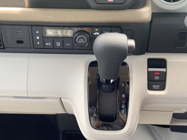 熊本中古車販売 ルマンα【アルファ】は、常にお客様の満足を考え、サービスを提供させていただいております。