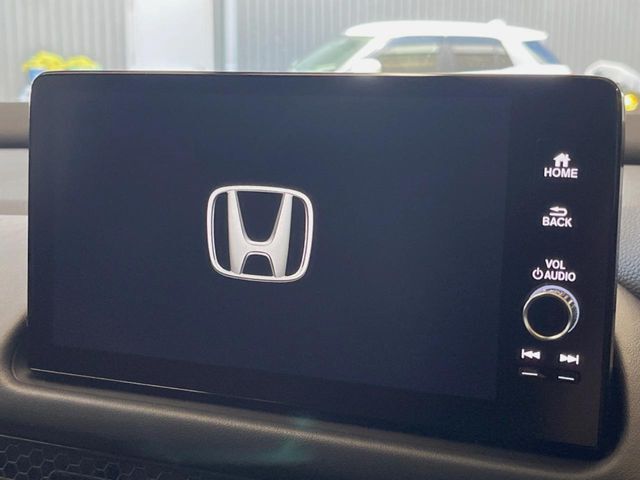 【ディスプレイオーディオ】お持ちのスマホやMP3プレイヤーとの無線接続で音楽再生が可能！コードで繋ぐわずらわしさも無く、手軽にお気に入りの音楽を楽しめます。