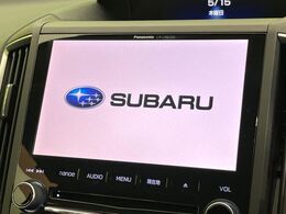 【メーカー純正ナビ】インテリアに溶け込むスタイリッシュな「専用設計」メーカーナビを装備♪視認性や操作性など基本性能にも優れ、より上質なカーライフをお楽しみいただけます。