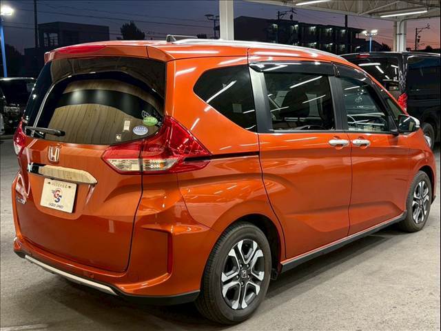 純正オプションや、その他カスタマイズのご相談も大歓迎。市販パーツの取り付けなど車検が問題ないレベルまで、お客様の「こだわり」を実現させます。