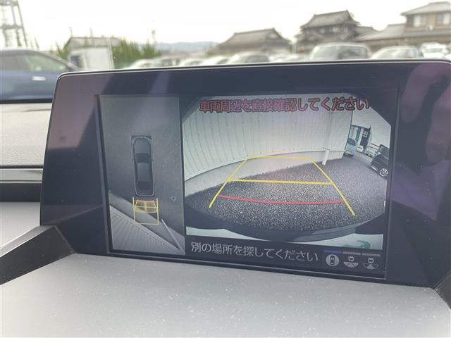 【　全方位カメラ　】上から見下ろしたように駐車が可能です。安心して縦列駐車も可能です♪