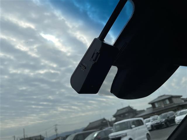 【ドライブレコーダー】万が一の事故してしまった、事故された時しっかりと記録してくれます！！安心してドライブが楽しめますね♪