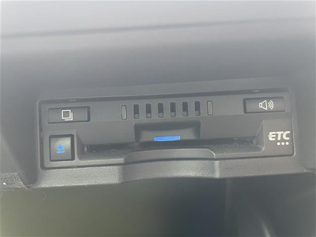 【　ETC　】今やカーライフにおける重要性はナビにも匹敵するのではないでしょうか？セットアップを行うことで利用可能になります！