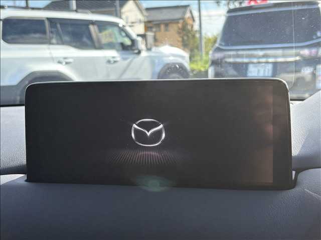 純正10型ナビを装備！！