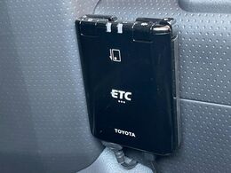 【ETC】高速道路の料金所をストレスなく通過！話題のスポットやサービスエリアに多い「スマートIC」利用時は必須のアイテムです。当店でセットアップを実施、ご納車当日からすぐにご利用いただけます！