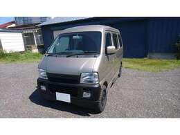 今では名機となった、純正カラーの62W エブリイ、車庫保管です。かなり綺麗です。コンディション良好のお車をお探しの方に特にお勧めの一台です。