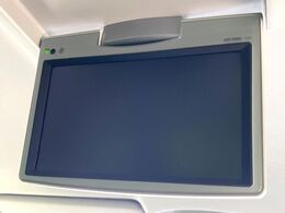 【フリップダウンモニター】大画面モニターで後席でもエンタメをお楽しみいただけます。小さなお子様にも大人気の装備です♪