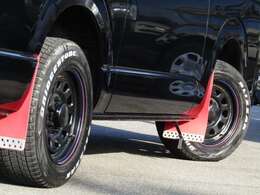 社外ホイール＆マッドフラップ付きで見た目も決まってます☆