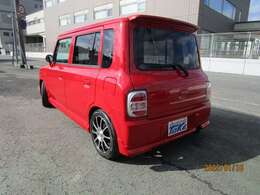 大きな凹みも無く綺麗な外装です！