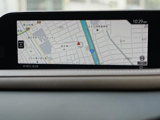 マツダコネクトの8.8インチワイドセンターディスプレイです。『Android　Auto』『Apple　CarPlay』や独自のコネクテッドサービスに対応したインターフェイスシステムです。