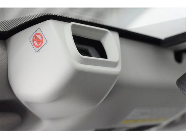 フロントガラスに取り付けられたステレオカメラがあなたの目となって危険から守ります☆彡