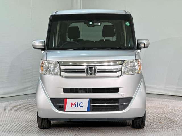 当店のこだわりはズバリ「価格」です。車両仕入れにとことんこだわり、良質な車両を安く取り揃えております。