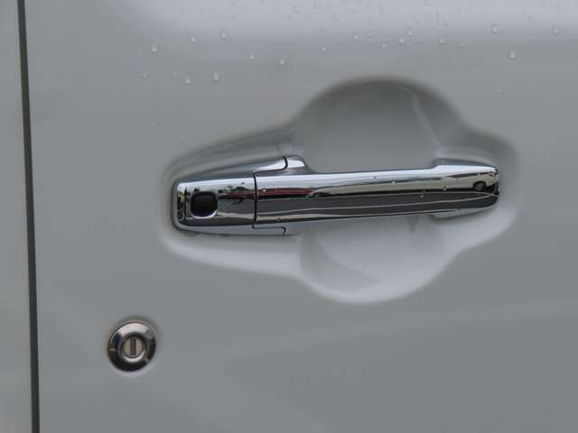 車両の状態や総額のお見積りなど、なんでもお問い合わせください♪