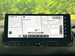 【メーカー純正ナビ】インテリアに溶け込むスタイリッシュな「専用設計」メーカーナビを装備♪視認性や操作性など基本性能にも優れ、より上質なカーライフをお楽しみいただけます。