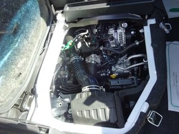 中古車は1台1台の状態が異なります。原則として当社にご来店をいただき、実車をご確認いただきましたお客さまに販売をさせていただきます。実車確認が出来ない場合は販売をお断りさせていただきす。ご了承下さい。