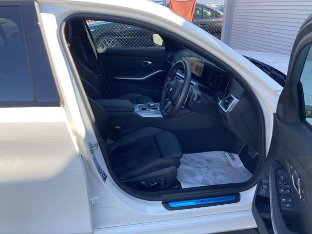 運転席は視界も良く、楽しく運転できます。