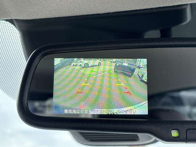 バックビューモニターで車両後方の安全確認も一目でできます！小さなお子様や障害物も確認できるので、運転のし易さだけではなく事故防止にも役立ちます♪