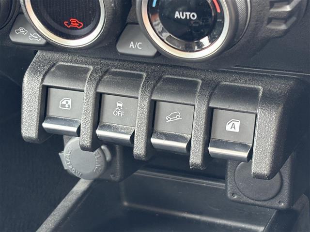 気になる車はすぐにお問い合わせください！右のカーセンサー専用無料ダイヤルから、専門スタッフがお車のご質問にお答えいたします！